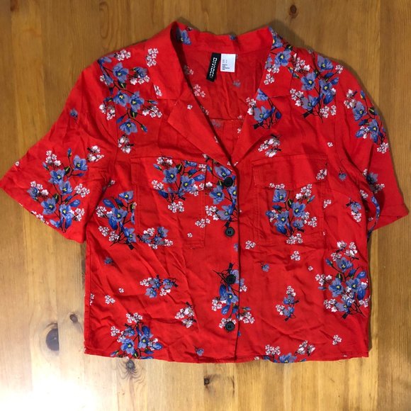 Red Short Sleeve Button Down with Blue Flowers - Picture 5 of 5